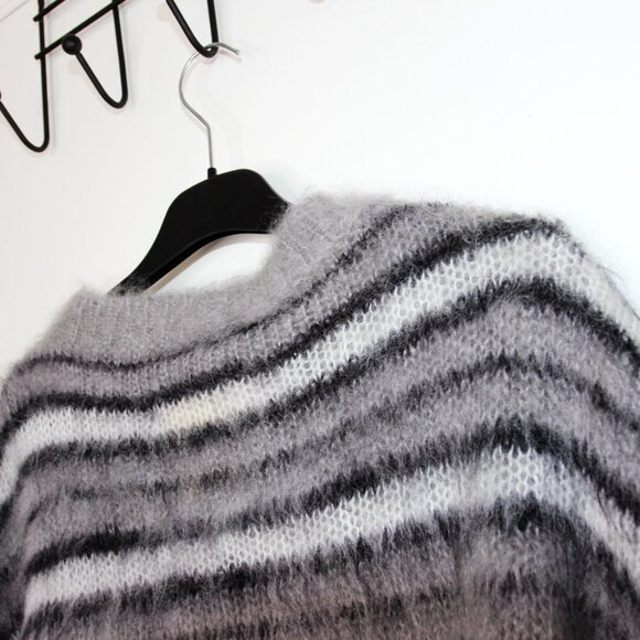 BNWT AW24 MARNI FUZZY WUZZY MOHAIR BRUSHED SWEATER 48 & 50 & 52 - Picture 5 of 16